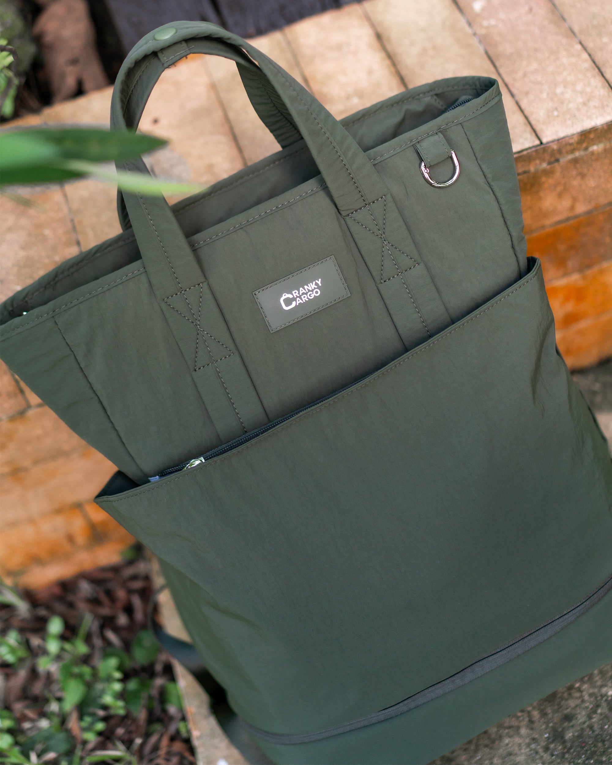 Carryall Backpack (Forest Green)